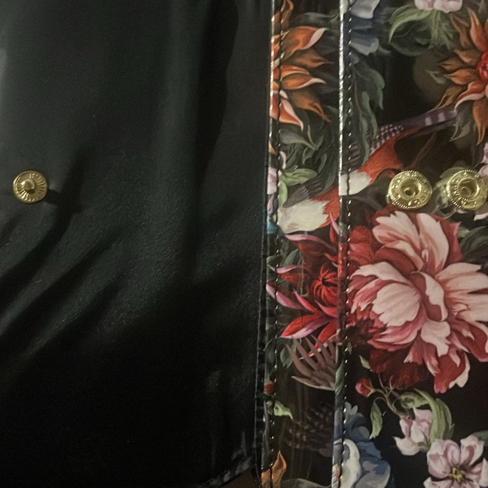 Black floral wallet Mundi ecofriendly sz m wristlet - Picture 8 of 9